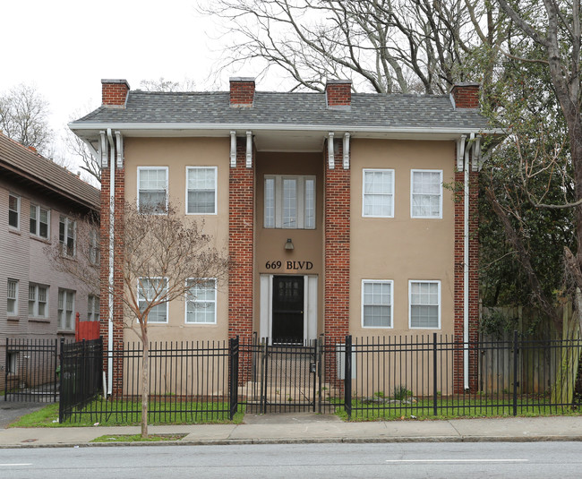 669 Boulevard NE in Atlanta, GA - Building Photo - Building Photo