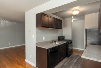 Woodington West Apartments in Baltimore, MD - Building Photo - Interior Photo