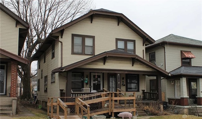 property at 616-618 S Smithville Rd