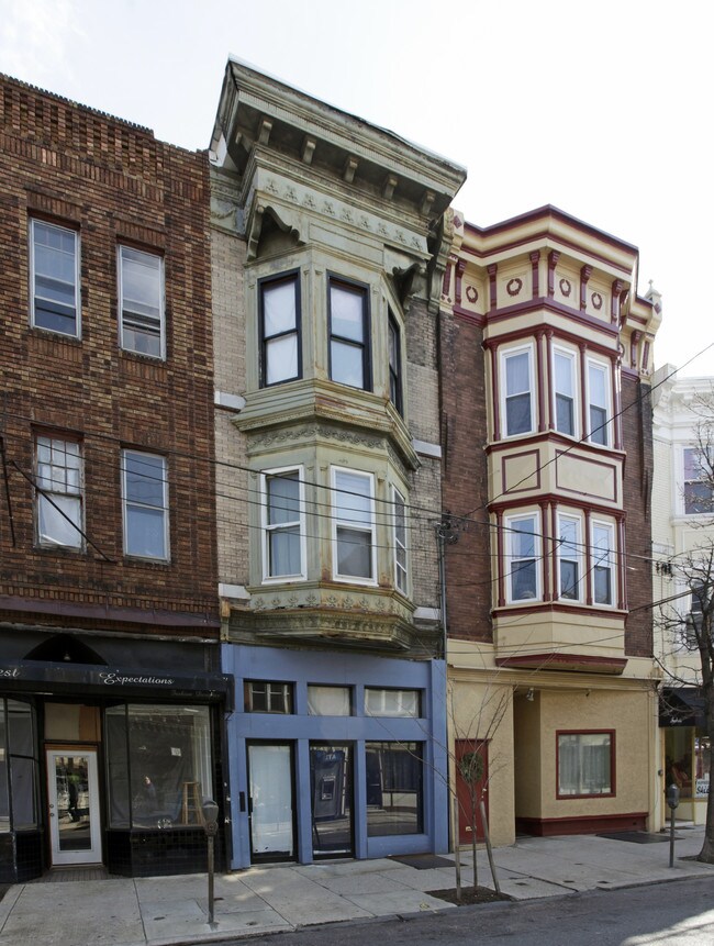 703-1/2 S 4th St in Philadelphia, PA - Building Photo - Building Photo
