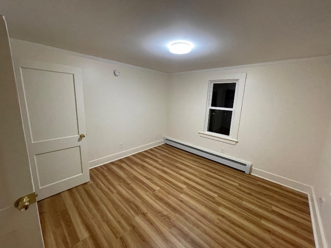 5 Dartmouth St in Biddeford, ME - Building Photo - Building Photo