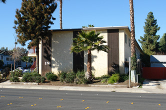 574 Ballantyne St in El Cajon, CA - Building Photo - Building Photo