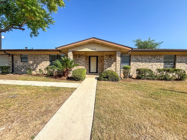 property at 610 Creek Dr