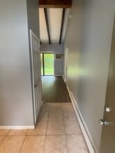 343 Oakland St in Manchester, CT - Building Photo - Building Photo