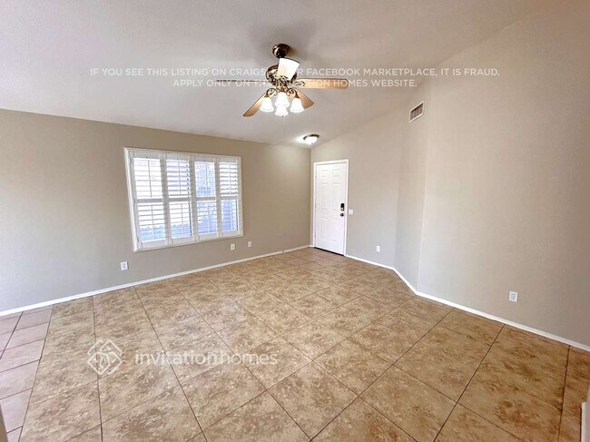 10460 W Reade Ave in Glendale, AZ - Foto de edificio - Building Photo
