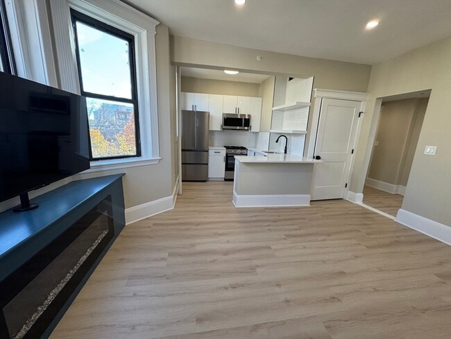 14 Edgerly Rd, Unit 22, Unit 22