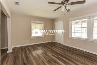 3114 N 3rd St Cir in Jacksonville, FL - Building Photo - Building Photo