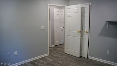 180 Littleton Rd in Parsippany Troy Hills, NJ - Building Photo - Building Photo
