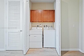 5213 SW 78th Terrace in Davie, FL - Building Photo - Building Photo