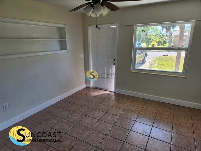 27178 Adams St in Punta Gorda, FL - Foto de edificio - Building Photo