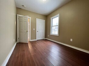 38 Spruce St in Waterville, ME - Building Photo - Building Photo