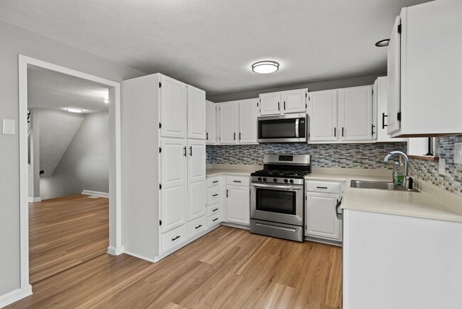 68 Sterling Ln in Haverhill, MA - Building Photo - Building Photo