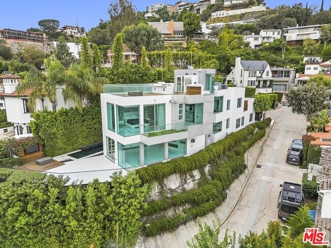 property at 1377 Miller Pl