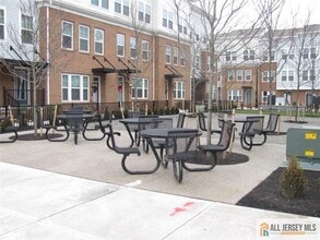 58 Cannon St in North Brunswick, NJ - Building Photo - Building Photo