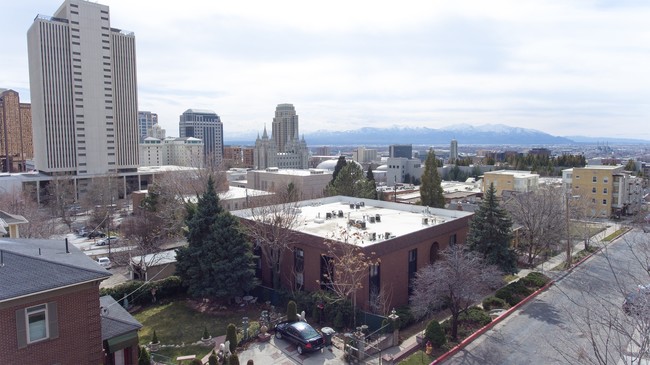 68 E 200 N in Salt Lake City, UT - Foto de edificio - Building Photo