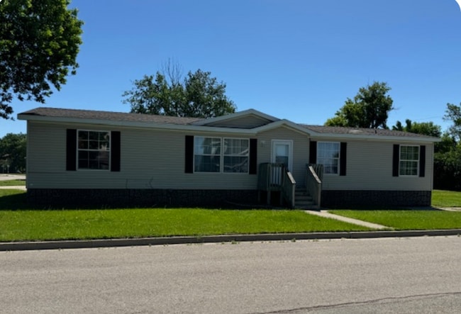 property at 619 8th St