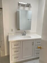 657 Raymond Ave in Santa Monica, CA - Building Photo - Building Photo