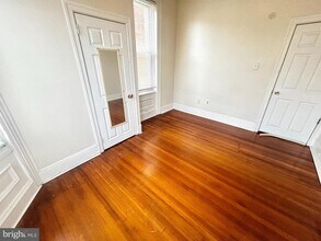 1819 W Oxford St in Philadelphia, PA - Building Photo - Building Photo
