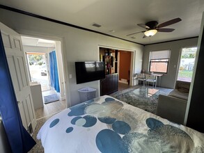 1721 Montcalm St, Unit SoDo District Studio in Orlando, FL - Foto de edificio - Building Photo