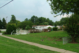 Windy Hills in Williamsburg, VA - Building Photo - Building Photo