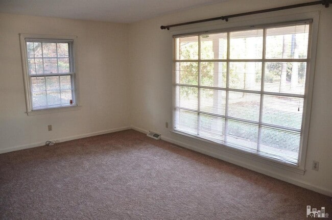 421 Windward Dr in Wilmington, NC - Building Photo - Building Photo