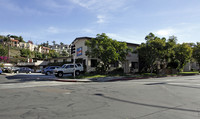 Las Casitas in San Diego, CA - Foto de edificio - Building Photo