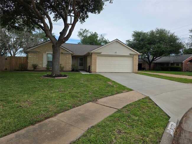 property at 3127 E Heatherock Cir