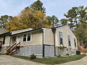2001 Peppertree St in Durham, NC - Building Photo - Building Photo