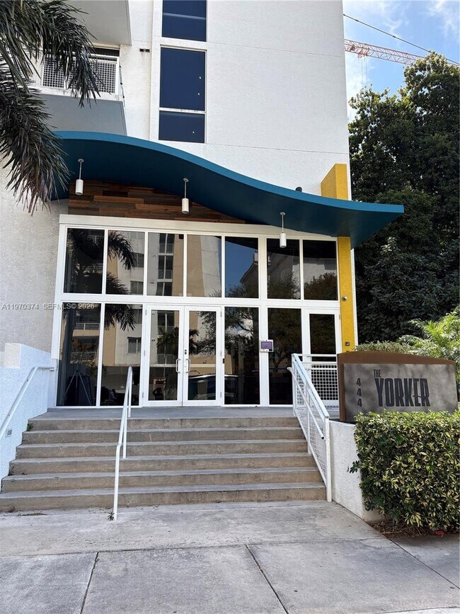 444 NE 30th St in Miami, FL - Building Photo - Building Photo