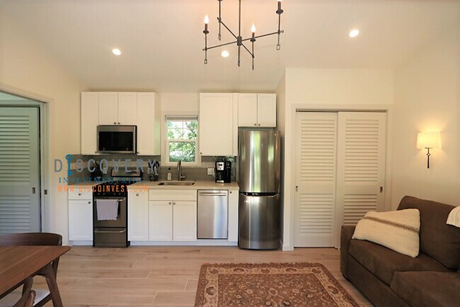 2522 Alida St in Oakland, CA - Building Photo - Building Photo