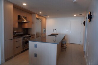 1208 E Kennedy Blvd, Unit Exclusive Designer Condo in Tampa, FL - Building Photo - Building Photo