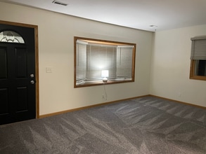 2200 N 68th St in Lincoln, NE - Building Photo - Building Photo