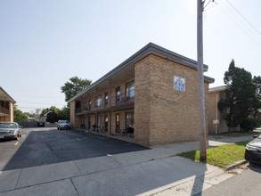 25-29 N Hillside Ave in Hillside, IL - Building Photo - Building Photo