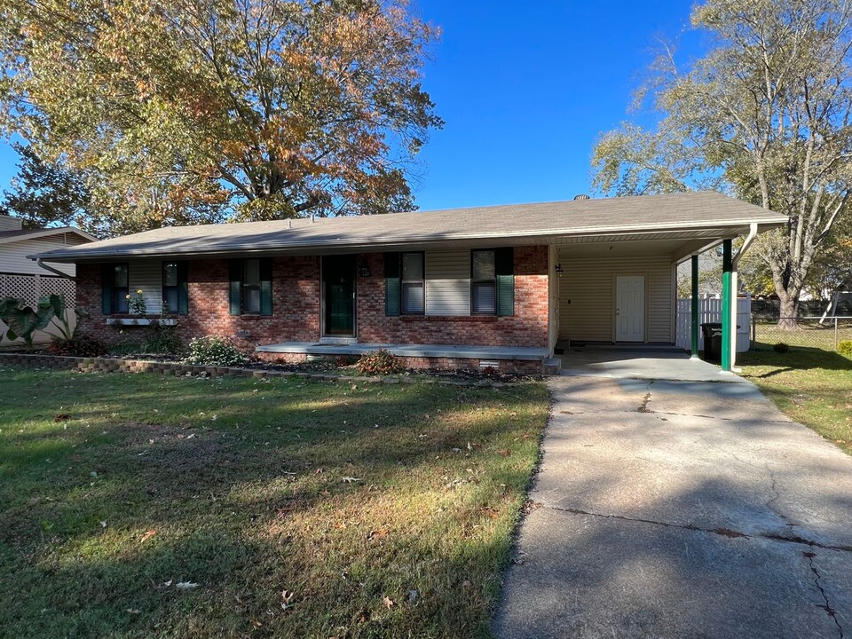 908 Grazing Ln in Jacksonville, AR - Building Photo