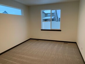 6902 N Freestyle Dr in Coeur d'Alene, ID - Building Photo - Building Photo