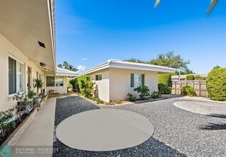 1241 NE 16th Terrace in Fort Lauderdale, FL - Foto de edificio - Building Photo