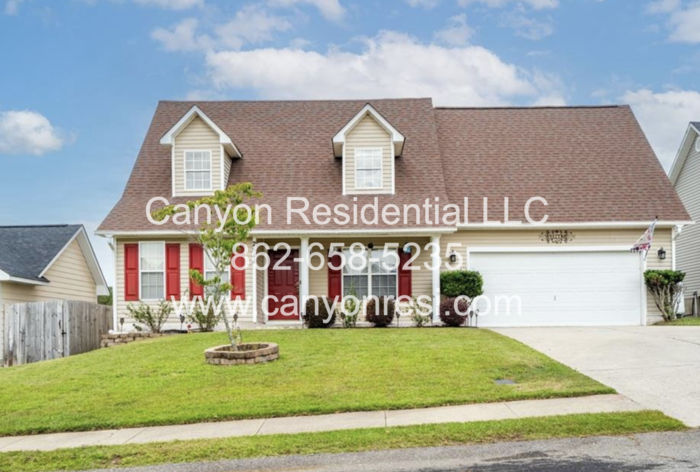 2544 Forest Lodge Dr in Fayetteville, NC - Building Photo