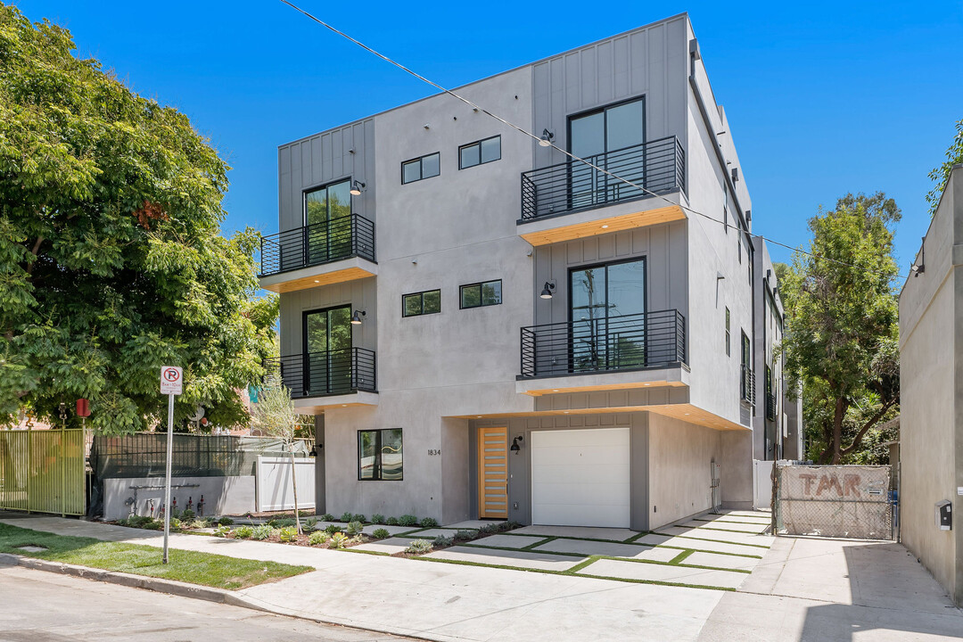 1834 Echo Park Ave, Unit 1819 Ashmore Pl in Los Angeles, CA - Building Photo