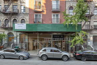 147 W 142nd St in New York, NY - Building Photo - Building Photo