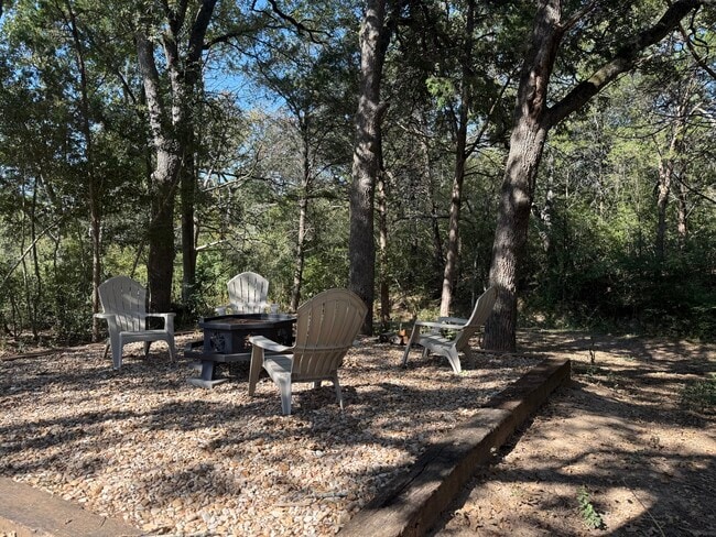 106 Harper Dr in Bastrop, TX - Building Photo - Building Photo
