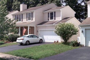 5579 Eagle Harbor Dr in Westerville, OH - Building Photo