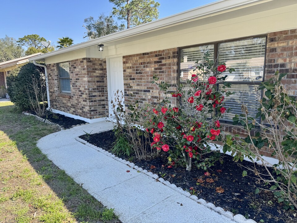 6261 Artudo Ln in Jacksonville, FL - Foto de edificio