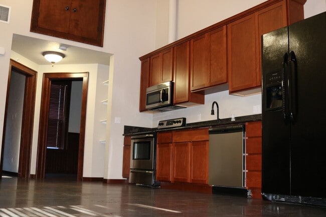 30 F St in Cheney, WA - Building Photo - Building Photo