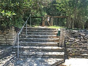 741 E Oltorf St in Austin, TX - Building Photo - Building Photo