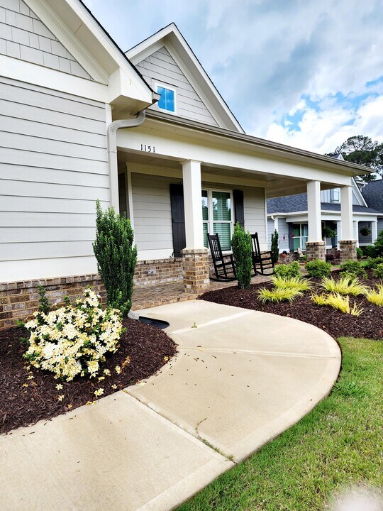 1151 Hidden Hills Cir in Greensboro, GA - Building Photo