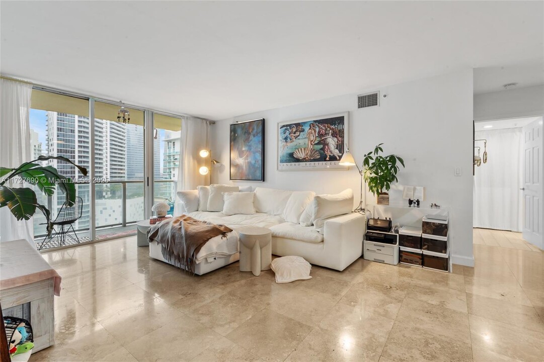 1155 Brickell Bay Dr, Unit # 1903 in Miami, FL - Building Photo