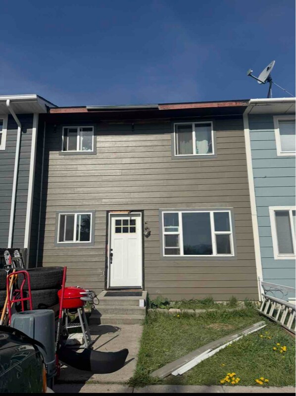 property at 911 Colorado St