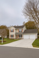 208 Yearling Loop in Jacksonville, NC - Building Photo