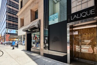 40 E 58th in New York, NY - Building Photo - Building Photo