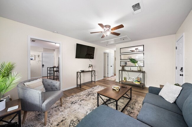 property at 3330 Avenue O 1/2